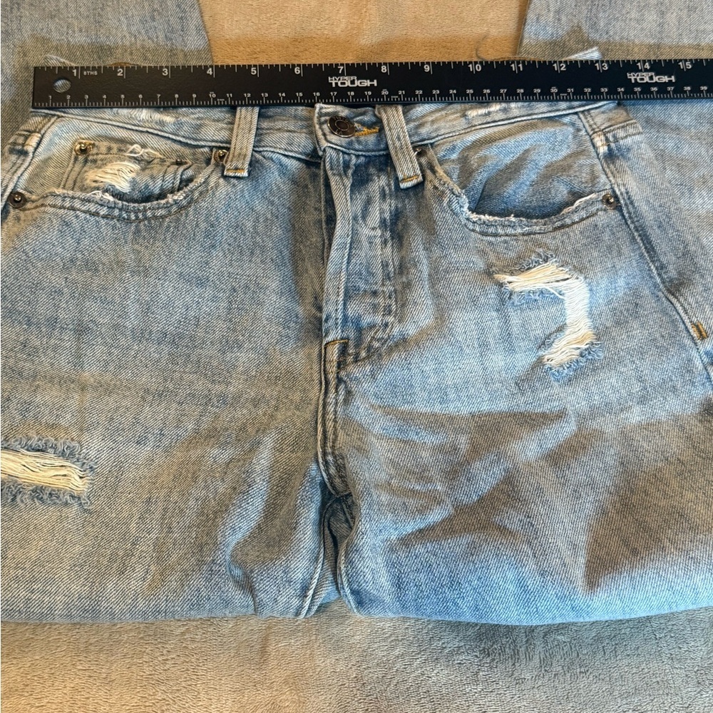 Pistola distressed light wash jeans, ladies size 25 disstressed at hem - Picture 8 of 12